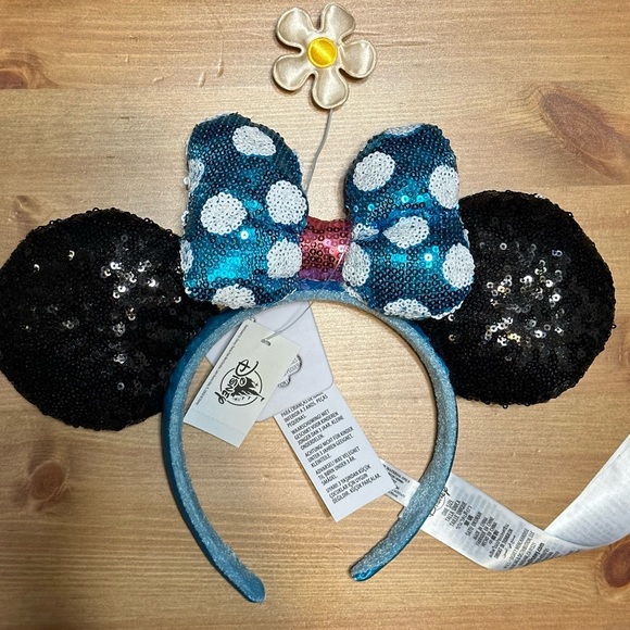 Minnie Mouse Sequined Ear Headband with Flower NWT - Picture 2 of 4